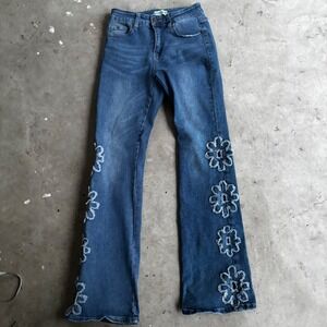 Sky‎ Jeans Flower Applique Flare Leg Denim Jeans size 7 Cute Y2K embroidered